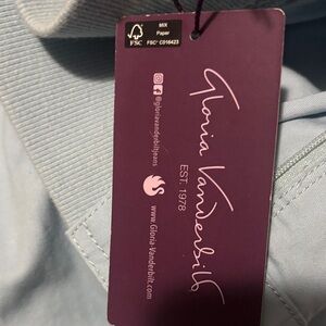 Gloria Vanderbilt Women's Sky Blue capris